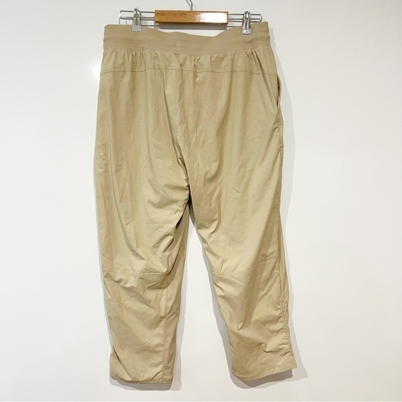 Lululemon Beyond the Studio Crop Pants - Picture 6 of 15